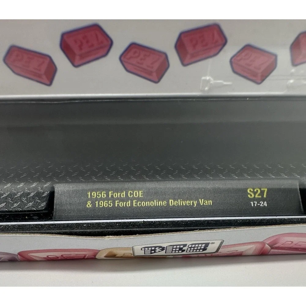 M2 MACHINES PEZ TRANSPORT TRUCK LOT 2 LOVE AT FIRST BITE & JUST LIKE PEZ DIECAST
